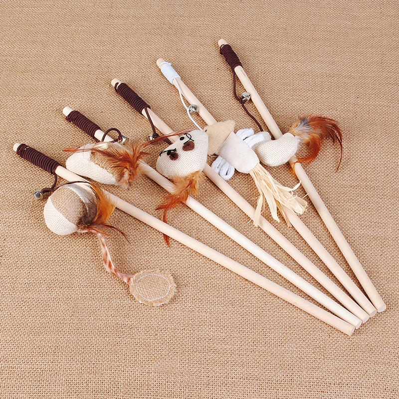 Varita Interactiva de Madera para Gatos – Juguete con Plumas y Cascabel - imagen 4