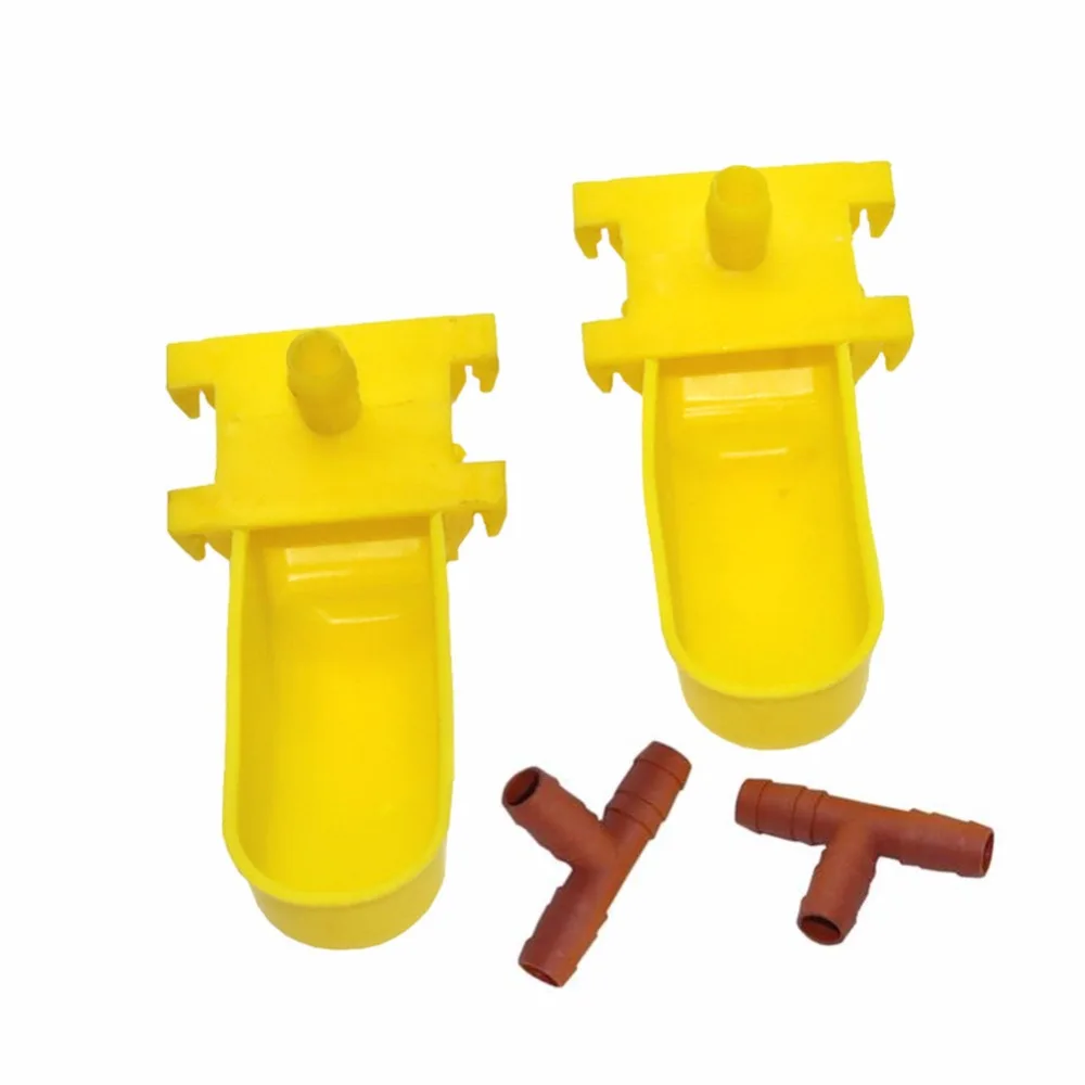 Taza de bebedero automático color amarillo con conexión en T