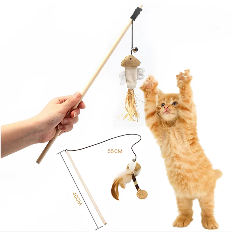 Varita Interactiva de Madera para Gatos – Juguete con Plumas y Cascabel
