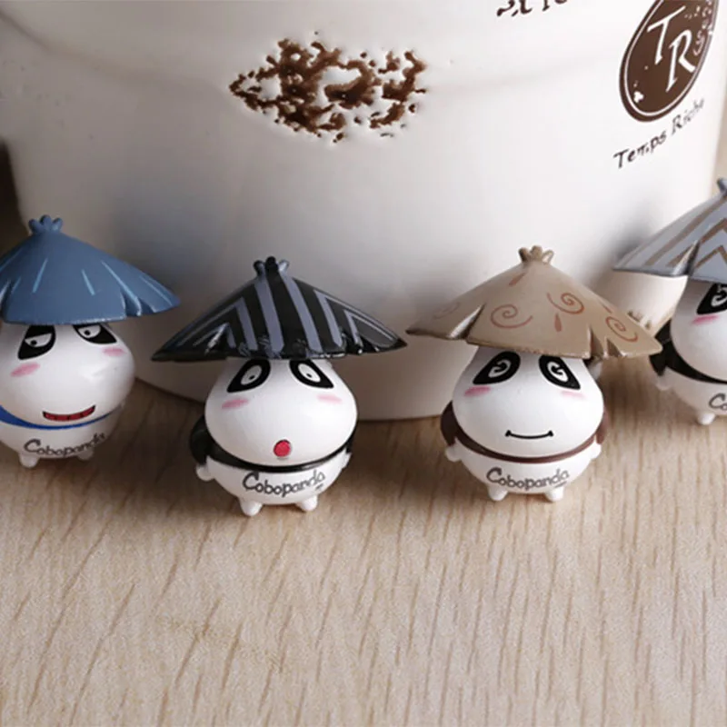 Panda en posición de pie