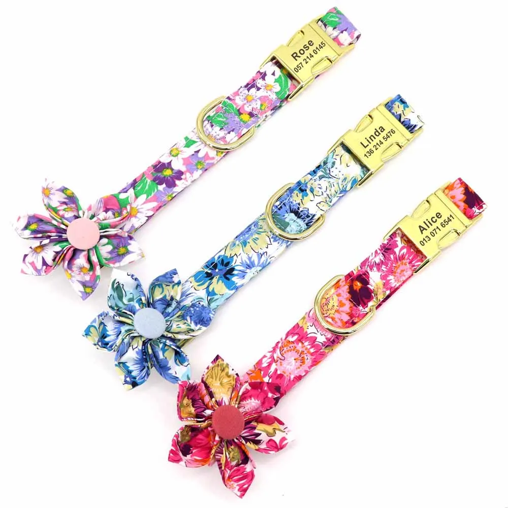 Collar floral en color azul
