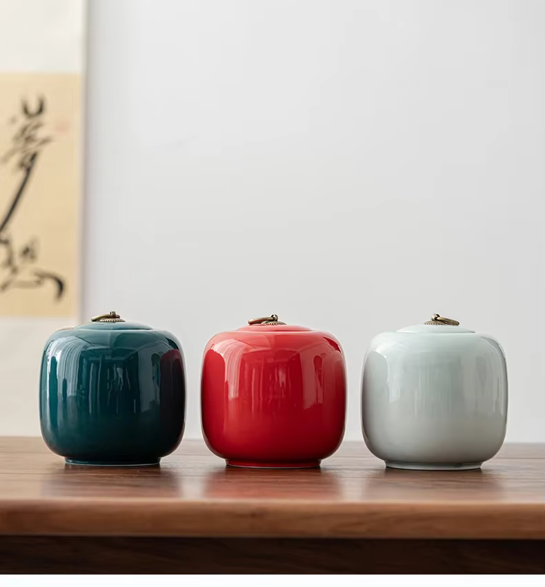 Urna de cerámica con espacio para fotografía y texto grab