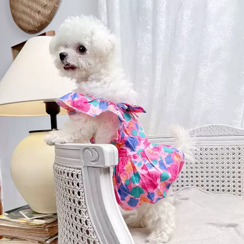 Vestido veraniego para perro Chihuahua y gato – Floral con lazo - imagen 3