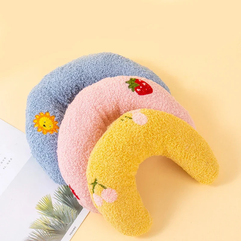 Almohada pequeña en forma de medio donut para gatos
