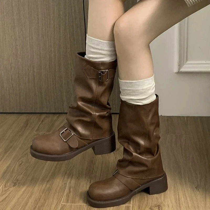 Botas vaqueras cortas para mujer con tacón grueso y plataforma - imagen 3