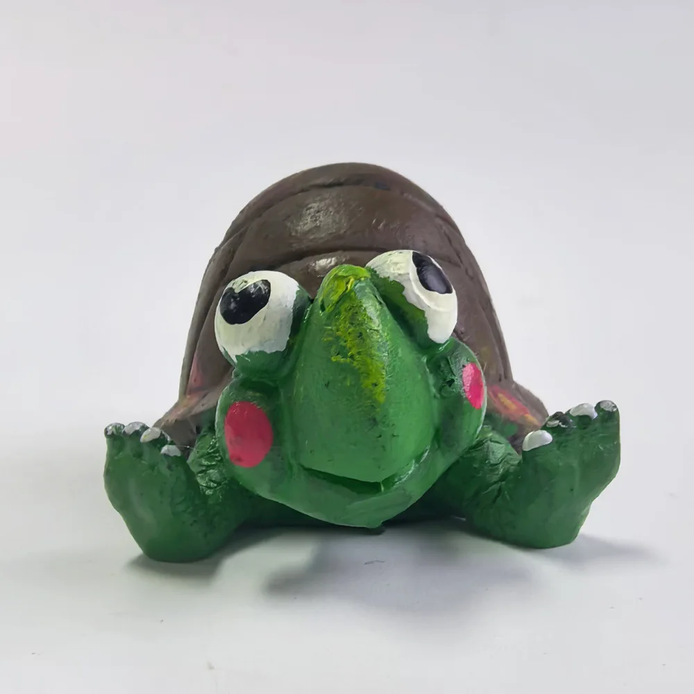 Figura de tortuga marina miniatura con detalles de textura