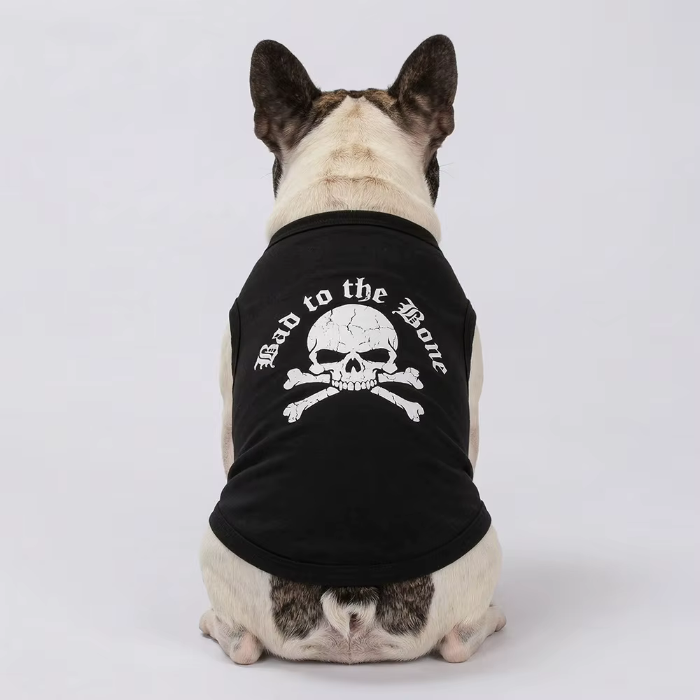 Chaleco punk para mascota doblado