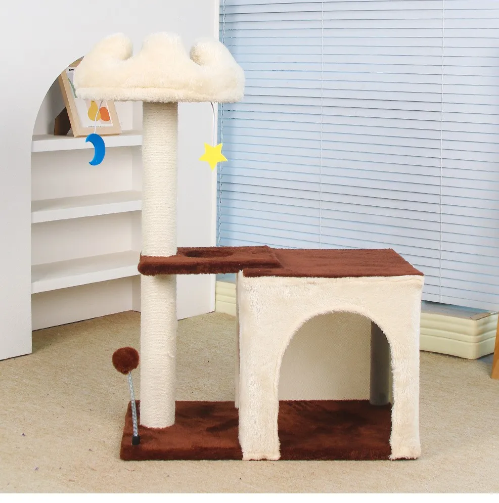 Casa para gatos cerrada del árbol rascador