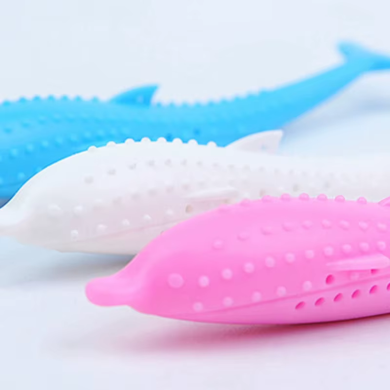 Juguete interactivo de silicona con forma de pez para gatos y cepillo