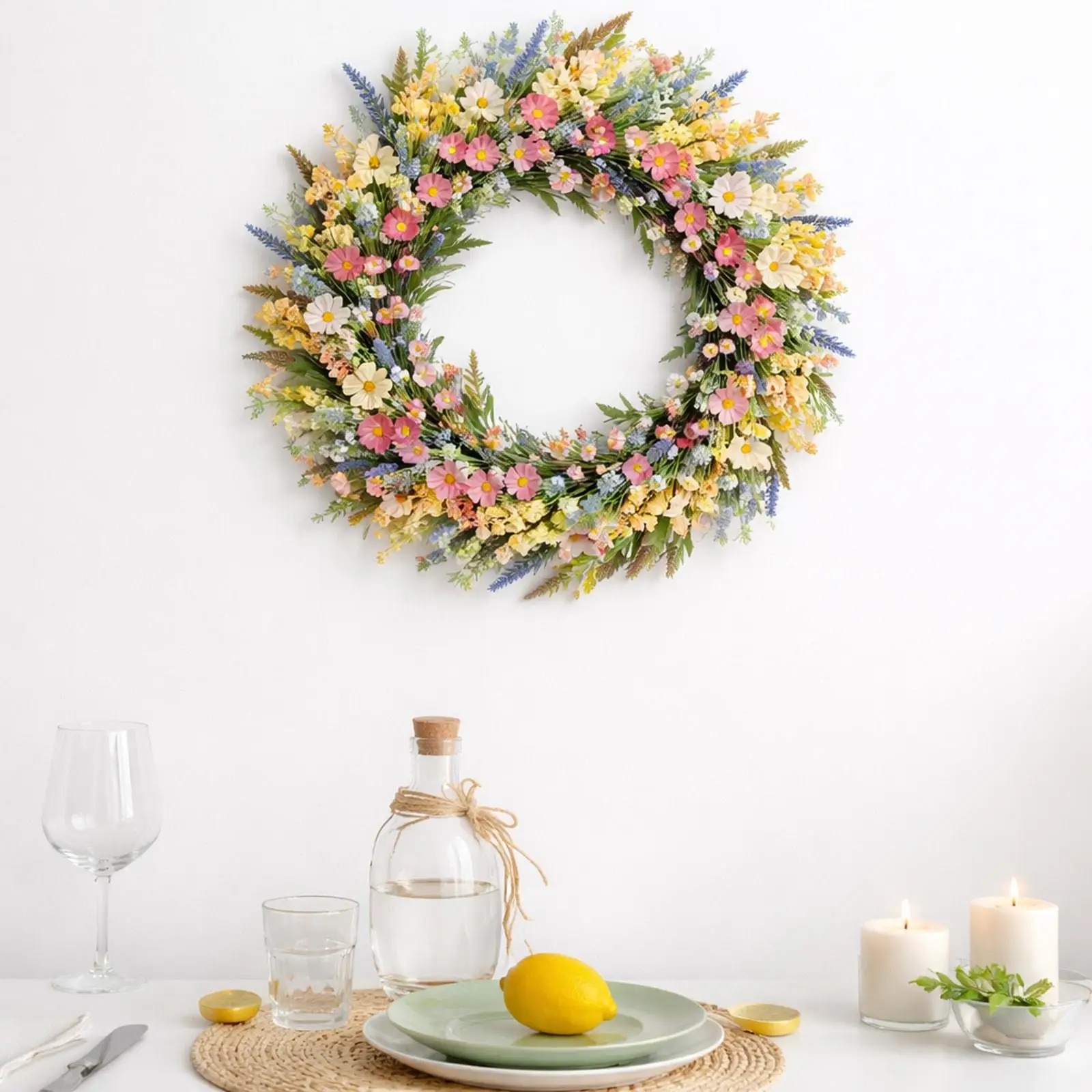 Corona de primavera Kesoto con flores de lavanda y silvestres