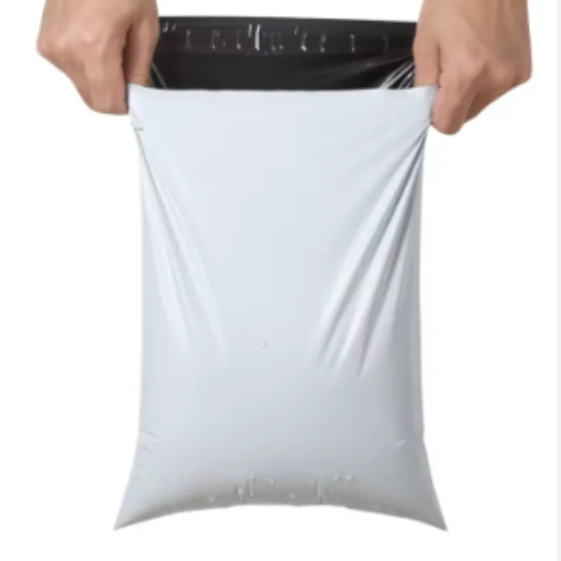 Bolsa de correo autosellable impermeable gris claro para envíos – Sobres de plástico - imagen 5