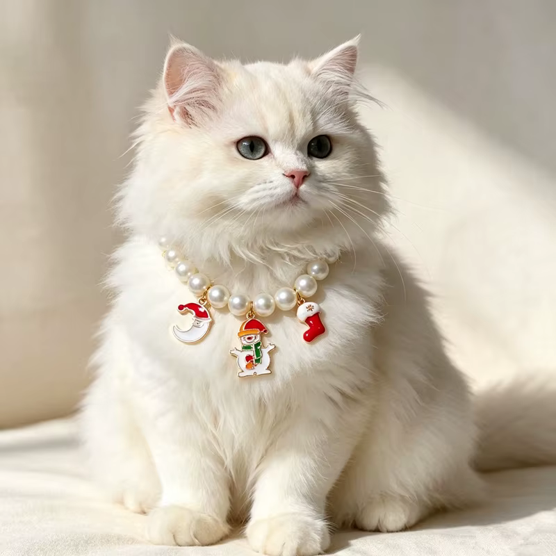 Collar navideño de perlas con colgante para perros y gatos - imagen 2