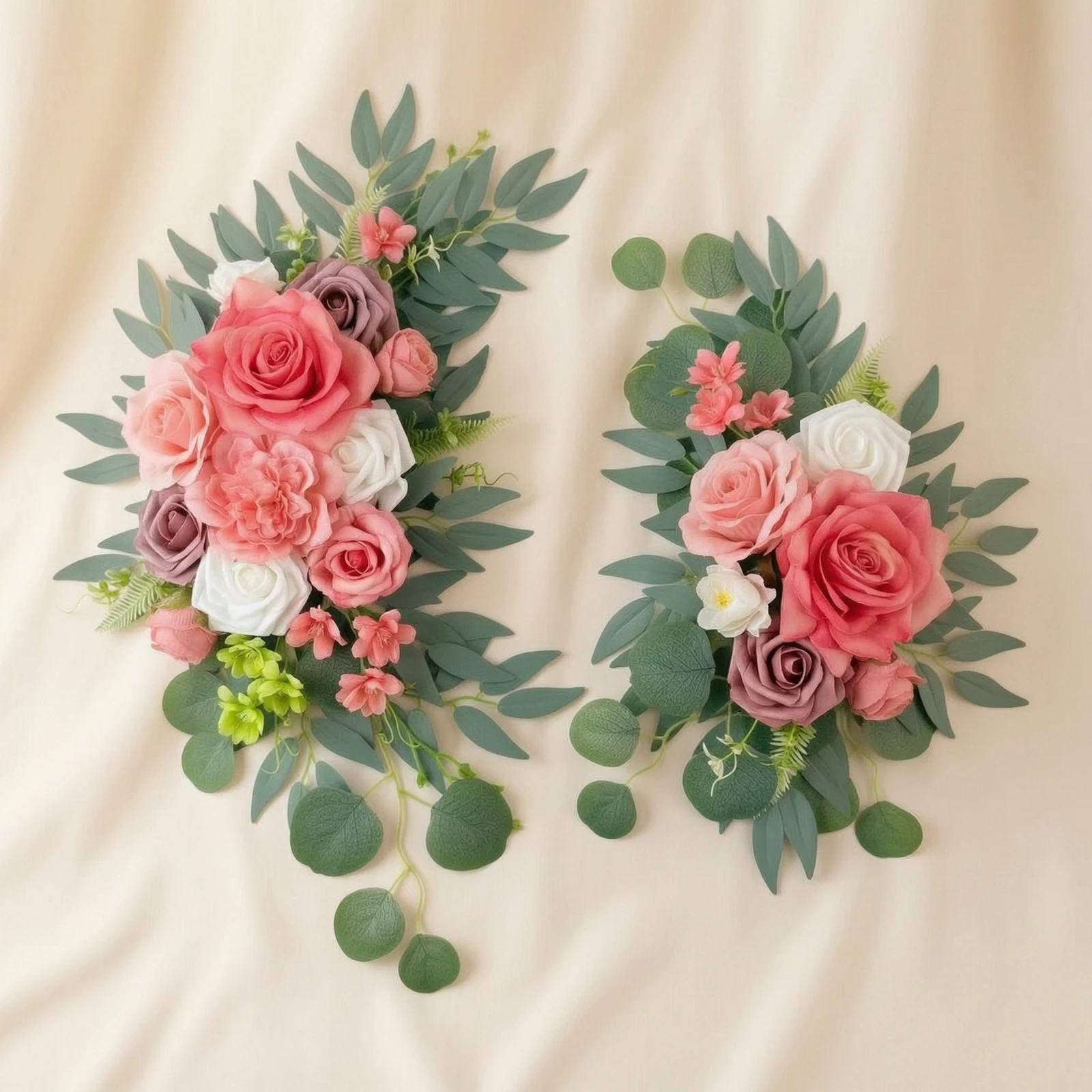 Arco floral de novia para pasillo – Decoración en cascada con flores - imagen 2
