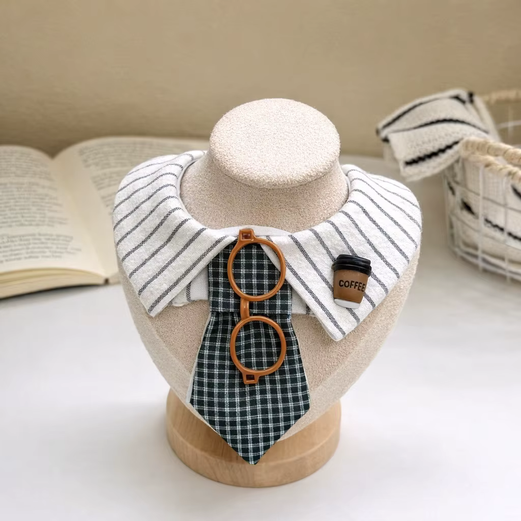 Pañuelo triangular ajustable para perros y gatos – babero y foto - imagen 3