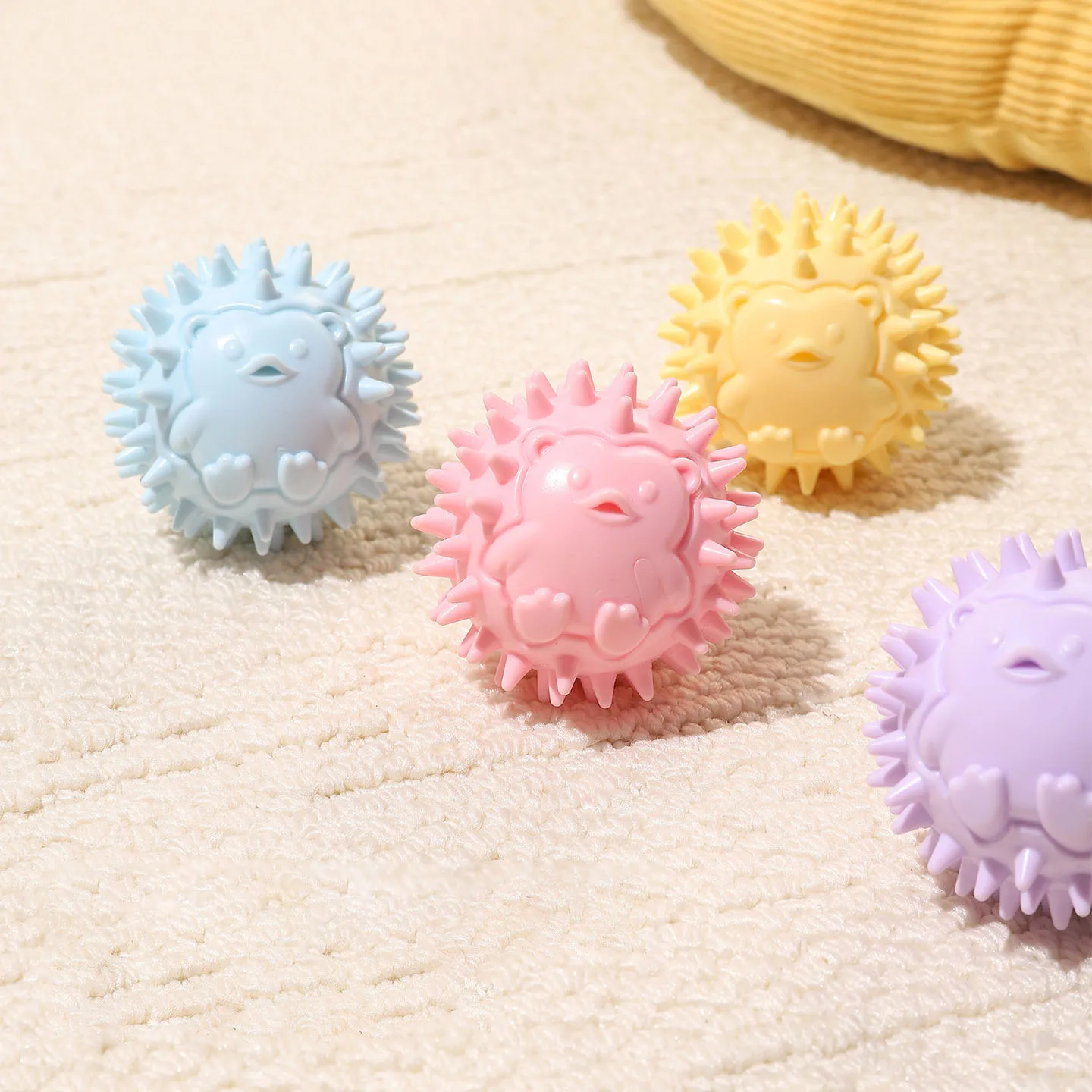 Pelota dental masticable para perros con pinchos - imagen 2