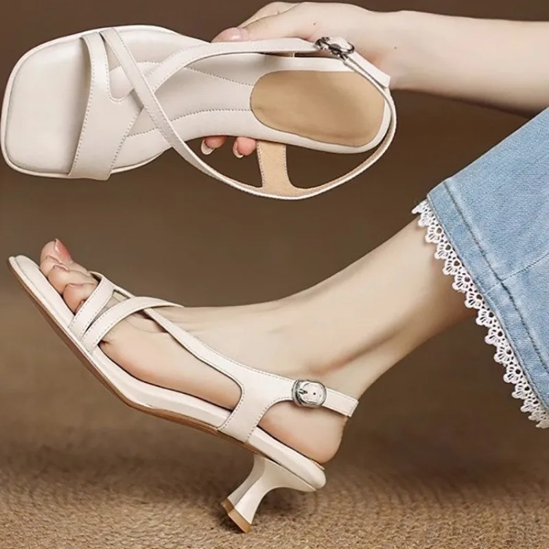 Sandalias de mujer elegantes de tacón bajo con punta cuadrada y hebilla