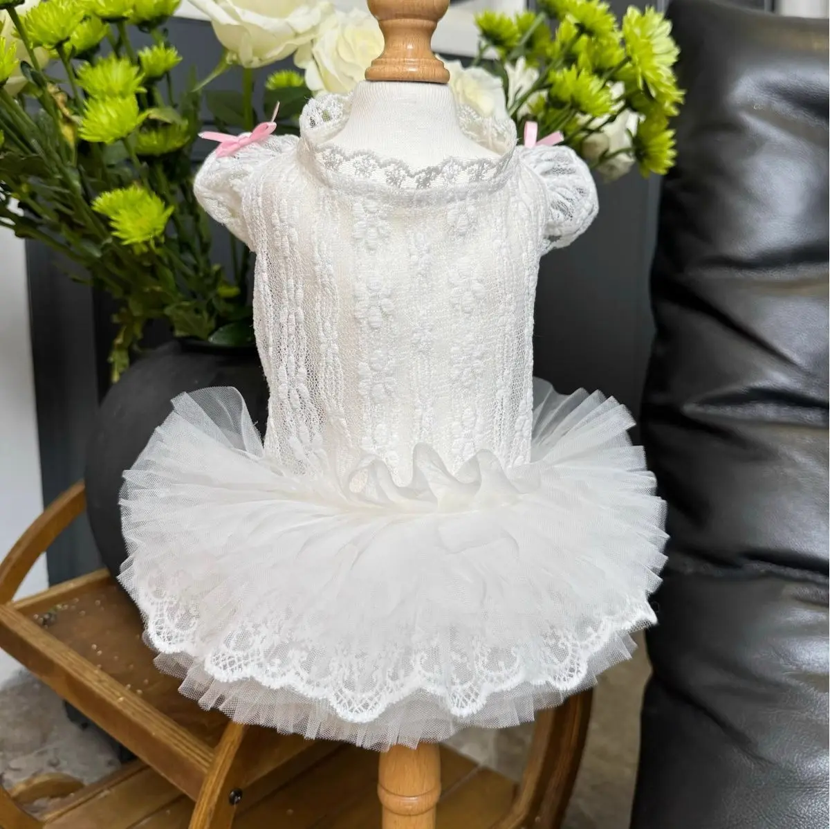 Vestido princesa con encaje para perros y gatos pequeños - imagen 4