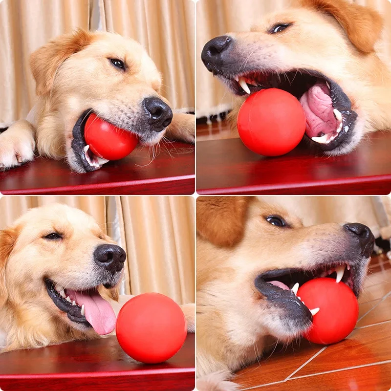 Bola de goma roja mostrando su textura resistente