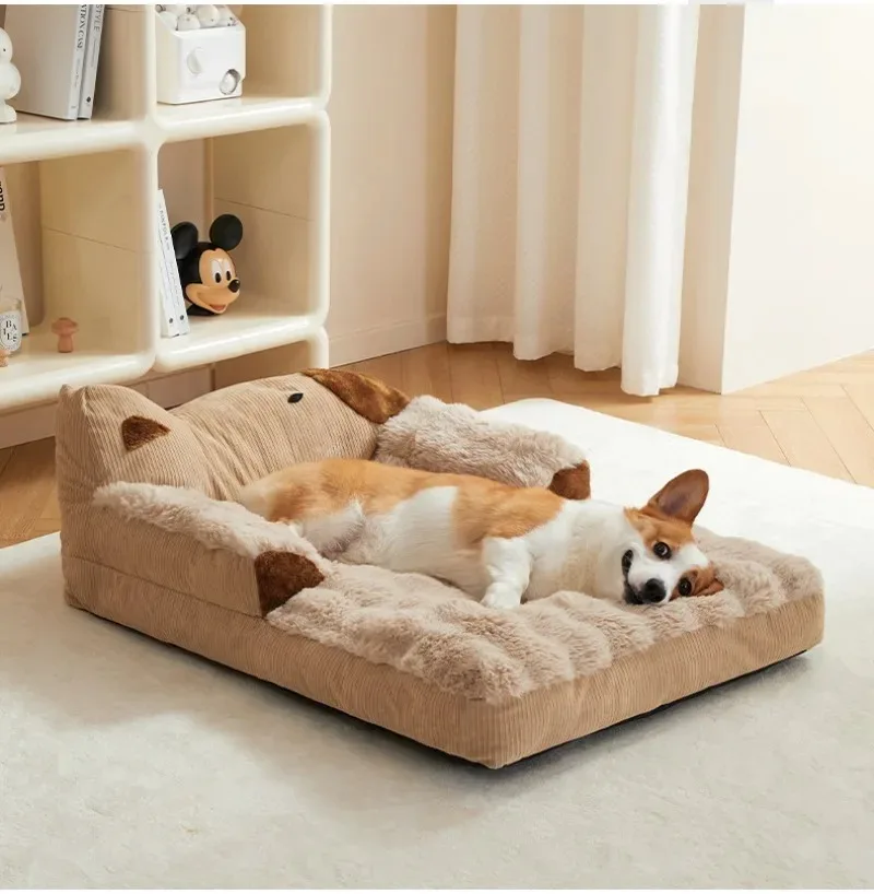 Perro descansando comodidad en la cama ortopédica