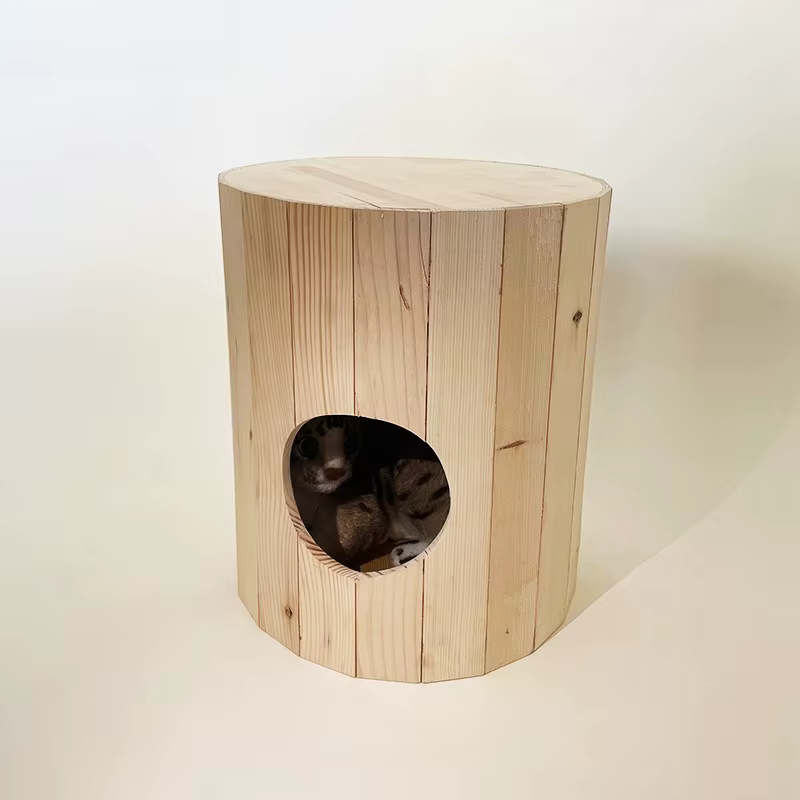 Casa para gatos de madera tipo cueva y taburete