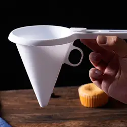 Dispensador portátil de comida para gatos y perros – Embudo de precisión