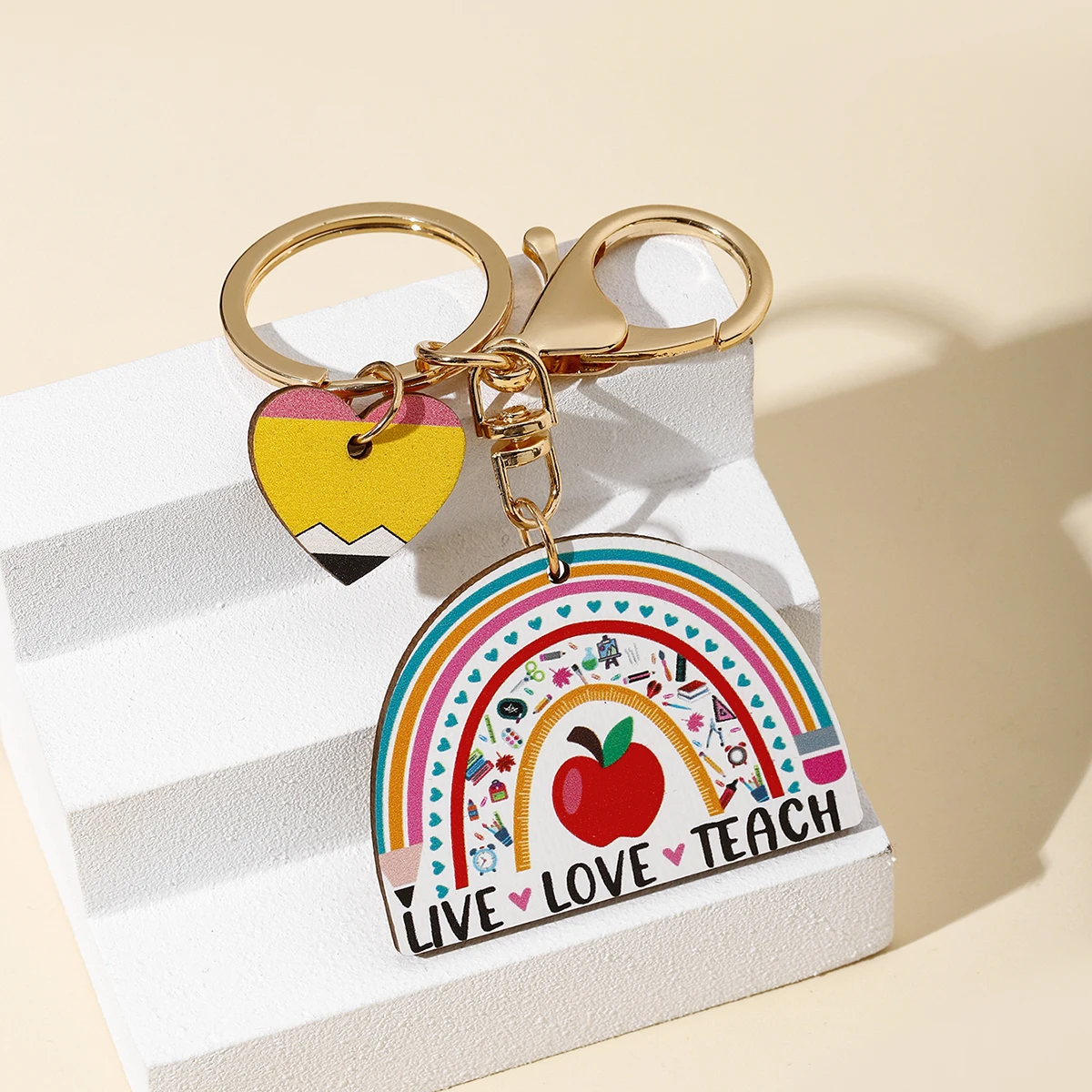 Llavero de madera colorido Love para profesores, llaves y bolso - imagen 4