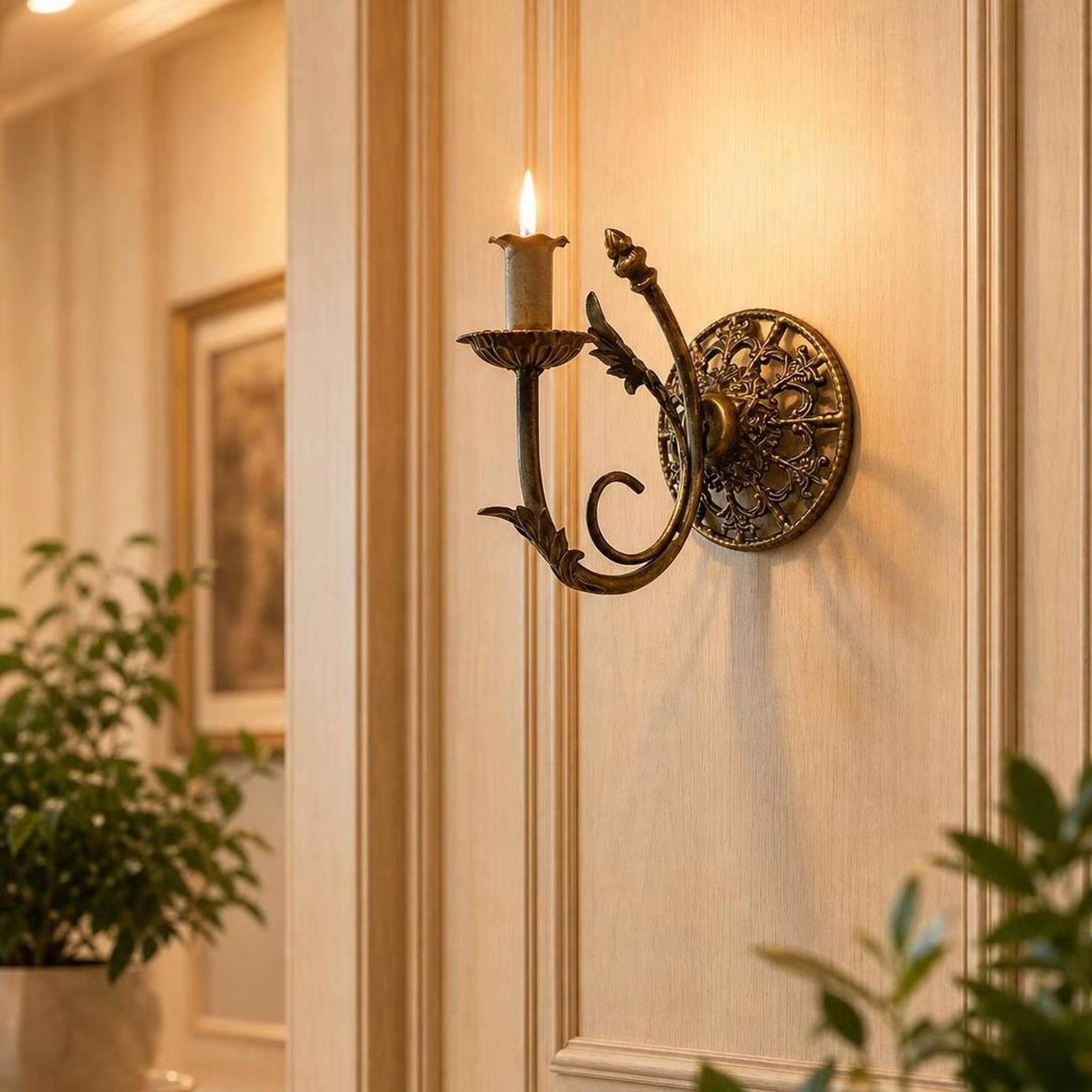 Portavelas de pared de hierro en bronce para hogar y mascotas - imagen 3