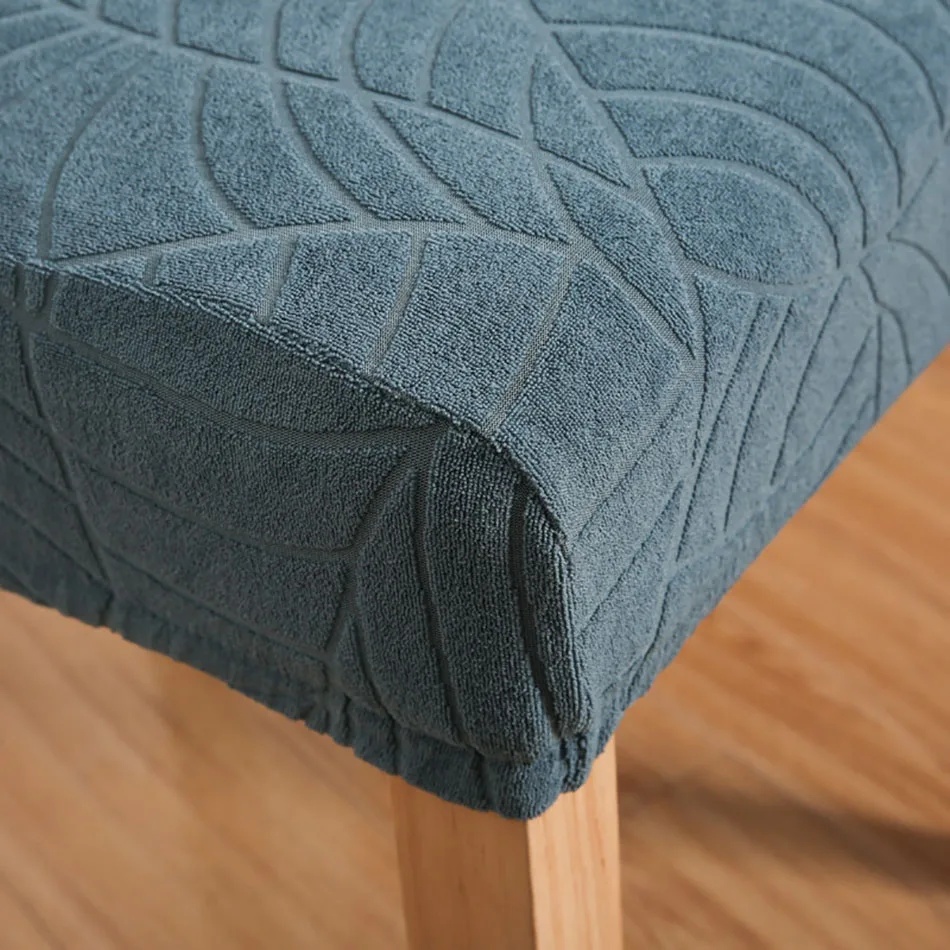 Vista lateral de la funda de silla elástica