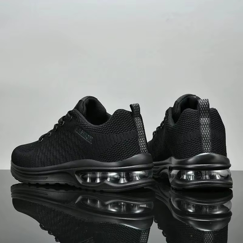 Vista general de las zapatillas deportivas para hombre de malla