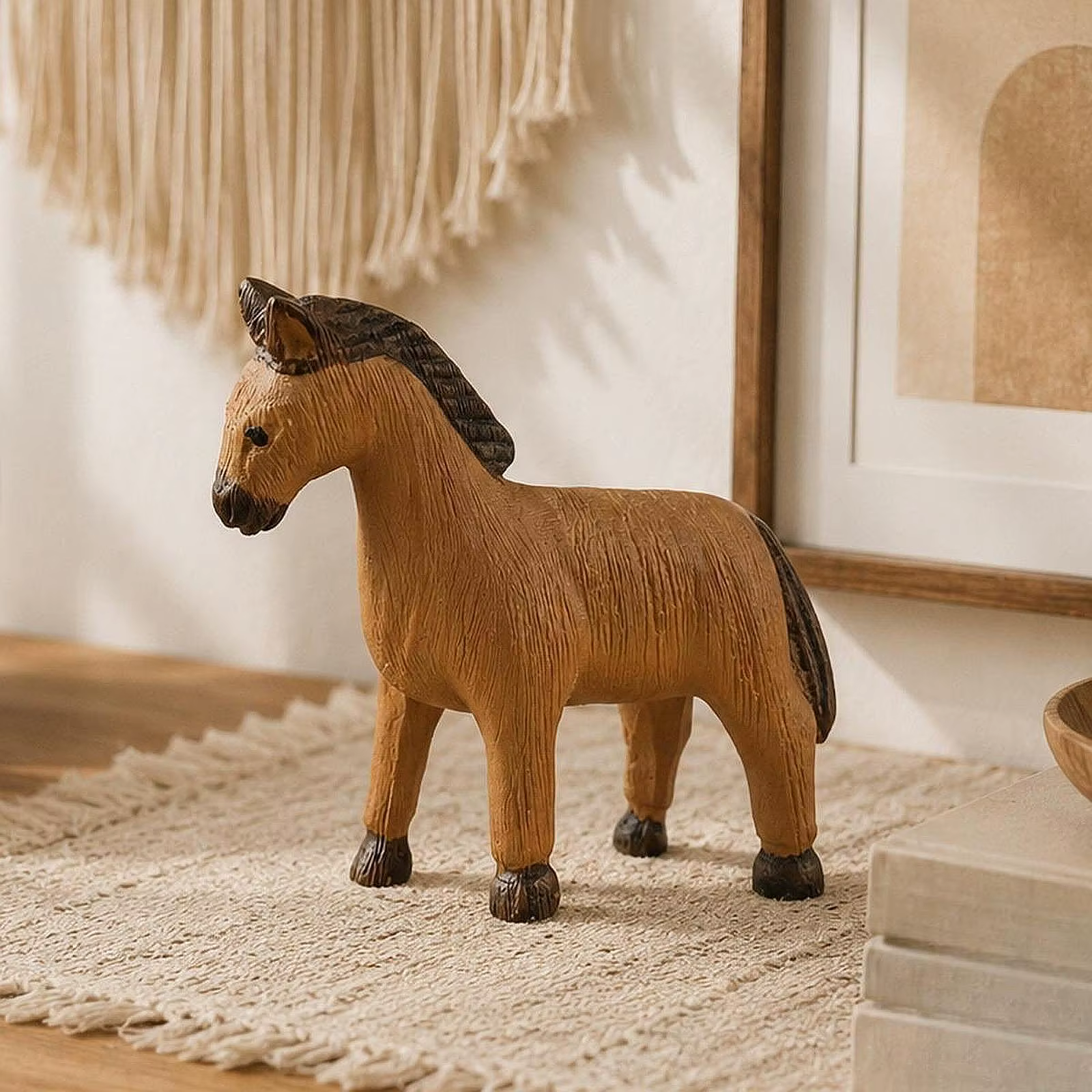 Figura de madera con estilo decorativo para interior