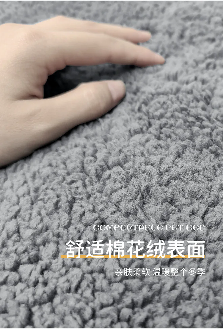 Cama de lino lavable sobre superficie plana