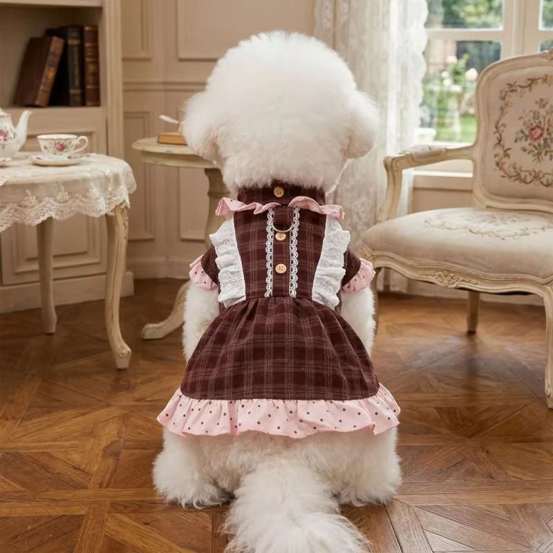 Vestido de invierno con lunares para perros pequeños