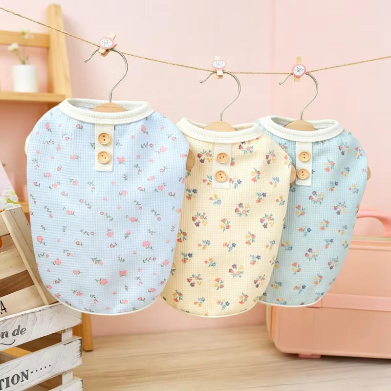 Chaleco floral de verano para perros y gatos – Camiseta ligera - imagen 4