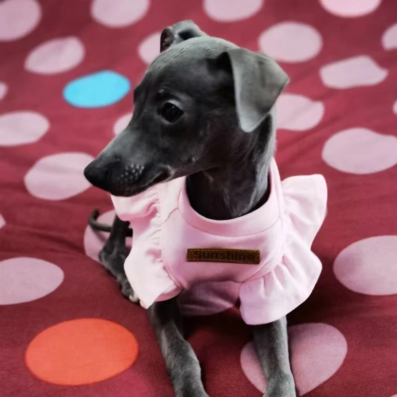 Prenda rosa suave para mascotas