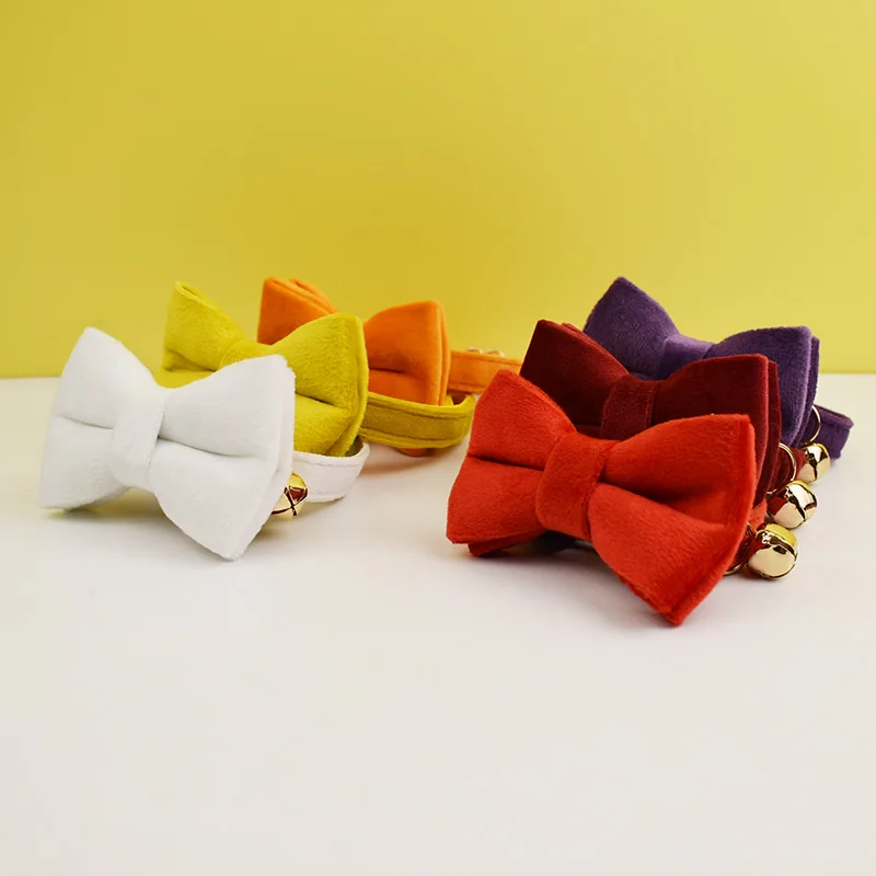 Collar de gatito detalles