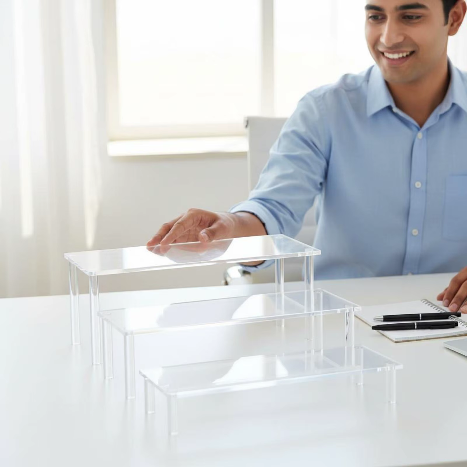 Organizador Acrílico 3 Niveles para Escritorio – Estante Escalonado Transparente