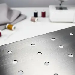 Reposapiés metálico para máquina de coser con ventosa de acero inoxidable