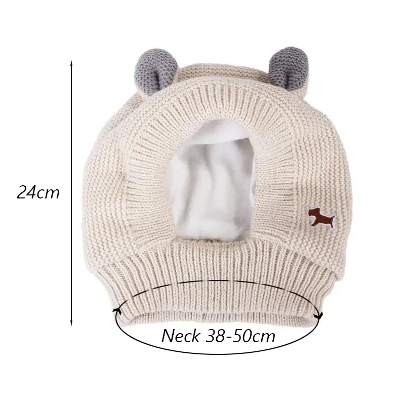 Gorro de punto Kawaii en perro mediano