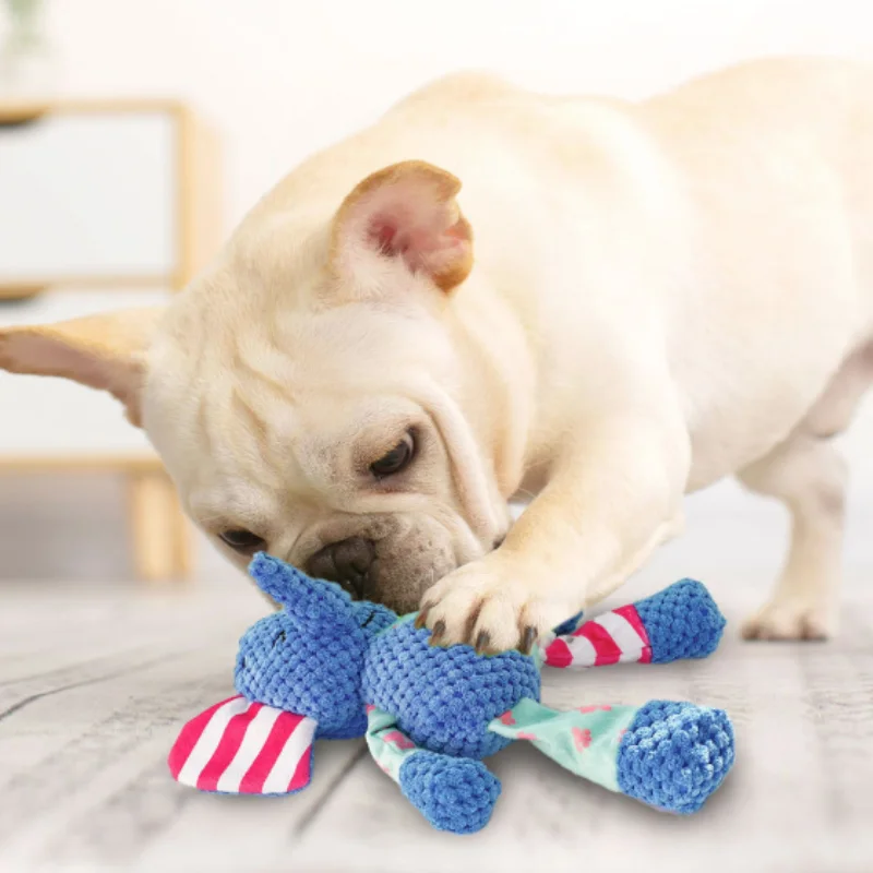 Juguete peluche interactivo masticable con sonido para perros y gatos - imagen 3