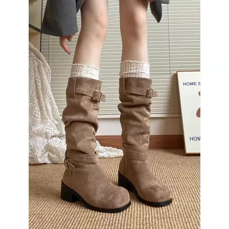 Botas completas en vista frontal