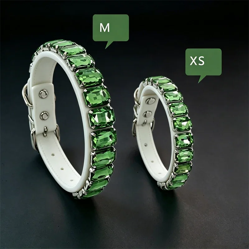 Collar elegante con cristales