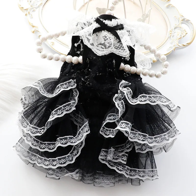 Vestido negro de encaje para perros