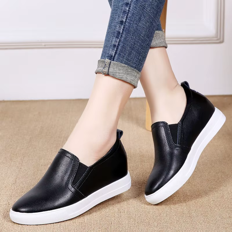 Zapatillas Planas de Mujer con Tacón Oculto – Casuales y Ligeras