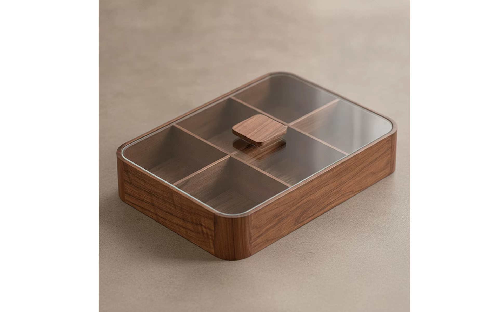 Caja de madera con té y accesorios organizados