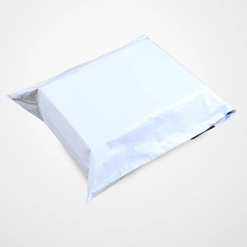 Bolsa de correo autosellable impermeable gris claro para envíos – Sobres de plástico - imagen 3
