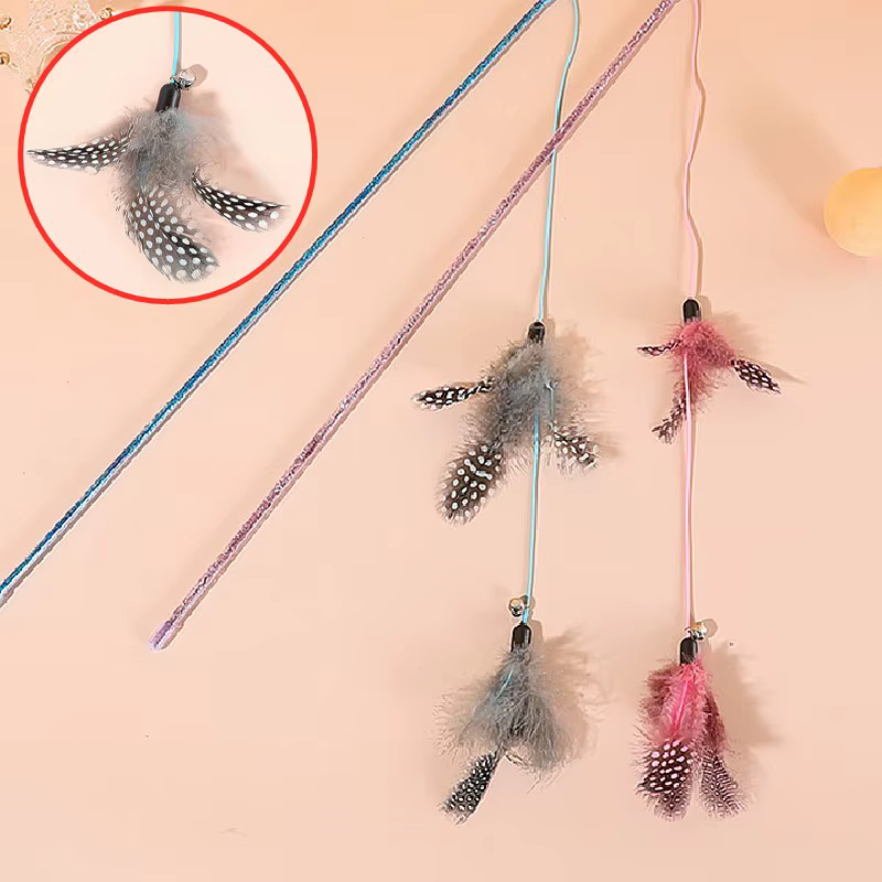 Varita con Plumas para Gatos – Juguete Interactivo con Campana - imagen 4
