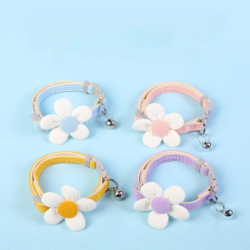 Collar decorativo floral para gato y perro pequeño
