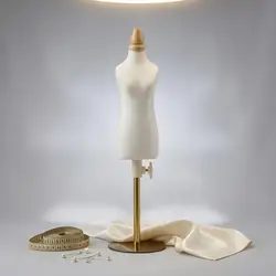 Maniquí pequeño ajustable para costura – Ideal para enseñanza
