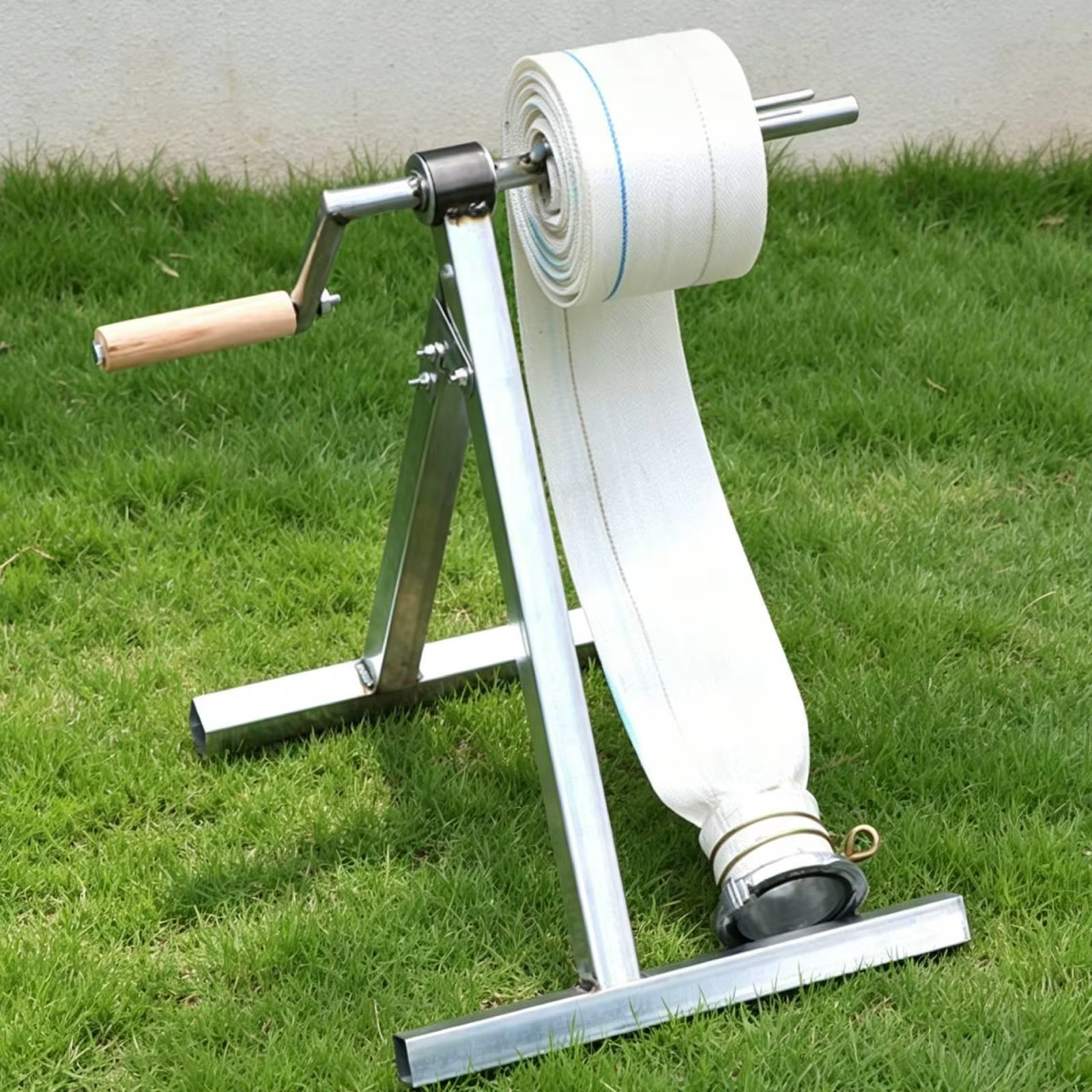 Enrollador de manguera compacto plegable para riego y limpieza exterior - imagen 5