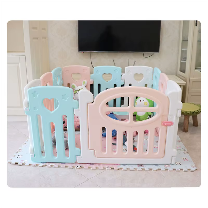 Mecanismo de plegado y unión de paneles